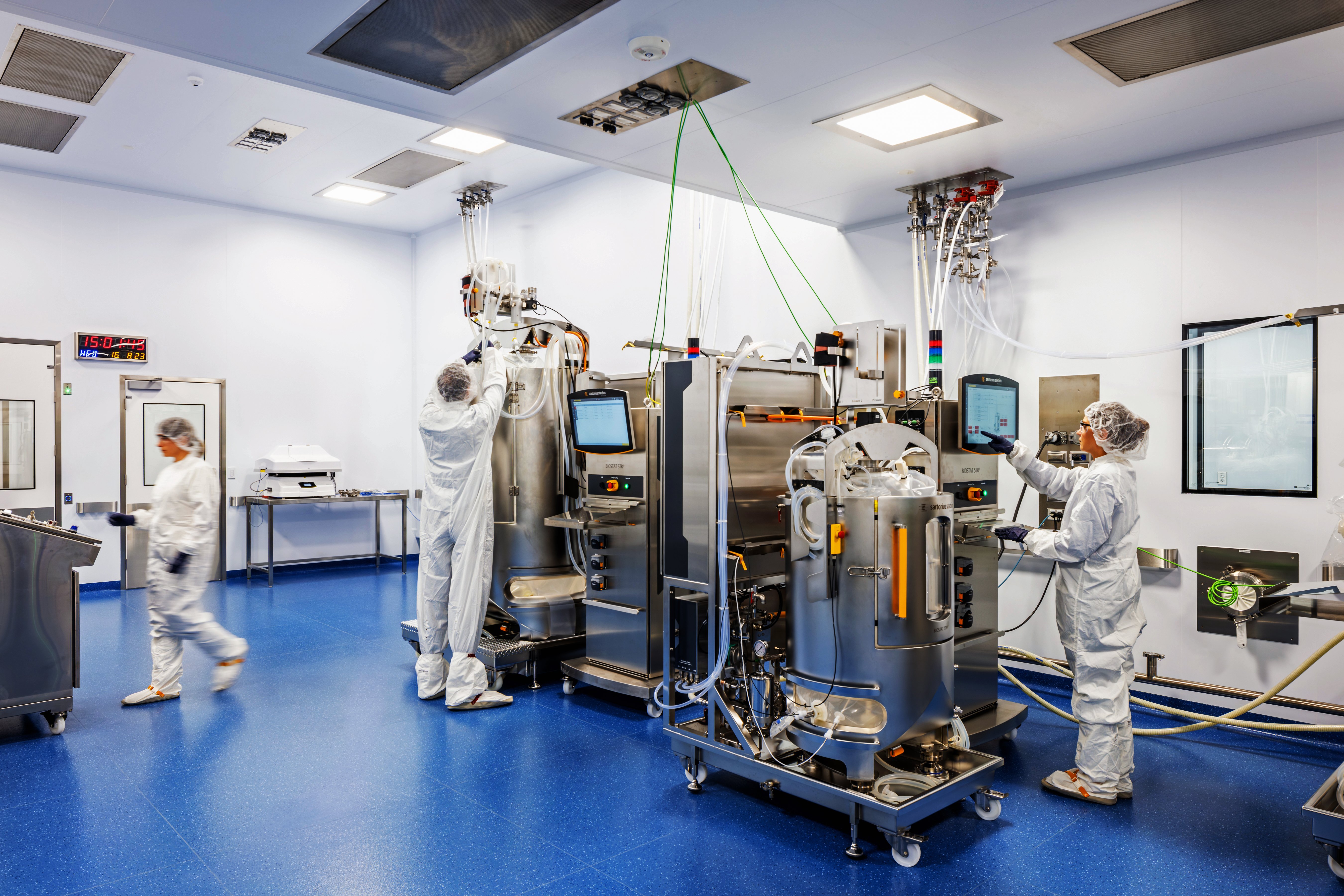 How integrated data systems enhance clinical development and manufacturing - featured image